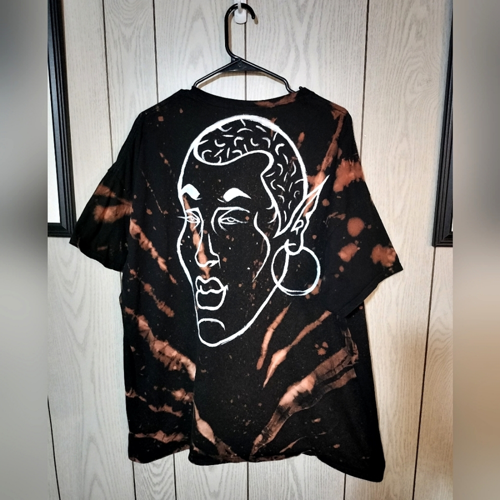 Bleach Dyed Backprint Black Pocket Tee